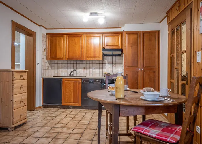 Le Tzanton By Interhome Appartement Ovronnaz